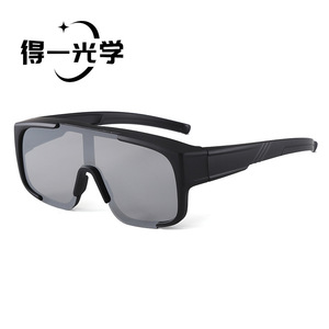 Gafas de Sol Deportivas Negras de PC Polarizadas UV400 para Ciclismo y Conducción al Aire Libre - Product Image 3