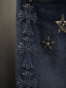 Jeans en denim pour homme HaiYao 2026 de haute qualité, personnalisés, avec rivets, strass, lavage vintage, style streetwear, hip-hop, Y2K, OEM ODM, coton - Product Image 3