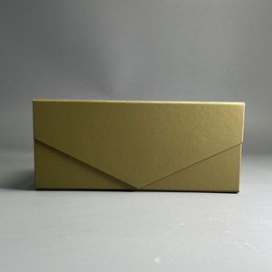 [Disponibile] Scatola Regalo di Lusso in Cartone Rigido Pieghevole con Chiusura Magnetica per Spedizioni - Product Image 5