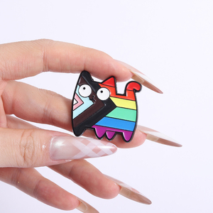 Arc-en-ciel chat émail broche LGBT fierté <span class=keywords><strong>Gay</strong></span> coloré chaton dessin animé Animal broche revers sac à dos Badge bijoux cadeau pour les amis - Product Image 4