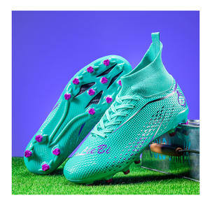 Crampons de football professionnels pour adultes et étudiants Nouvelles chaussures d'entraînement sur le terrain pour hommes et femmes avec de longues pointes - Product Image 5
