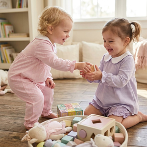 Set di <span class=keywords><strong>Abbigliamento</strong></span> Boutique per Bambina, Tutina Rosa a Righe con Colletto Peter Pan, Outfit Autunnale con Volant per Neonati e Bambini, <span class=keywords><strong>Abbigliamento</strong></span> per Bambini all'Ingrosso - Product Image 1
