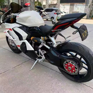 Motocicleta Económica de 800cc y Cuatro Cilindros con Rendimiento Superior - Product Image 4