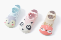 Chaussettes de sol antidérapantes pour enfants à thème de dessins animés de l'usine WUYANG pour les tout-petits