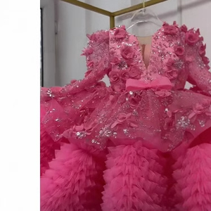 <span class=keywords><strong>Abito</strong></span> da Principessa Rosa Acceso Soffice a Maniche Lunghe per Bambina con Corpetto Floreale, Sovrapposizione in <span class=keywords><strong>Tulle</strong></span> Glitterato, Scollo a V Profondo e Volant Voluminosi - Product Image 2