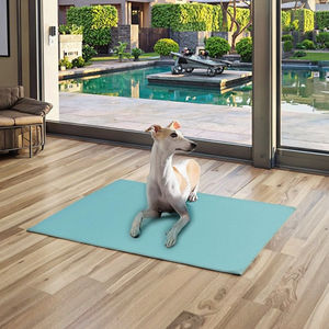 犬用100% 防水犬おしっこパッド滑り止め吸収性洗えるおしっこパッド - Product Image 2