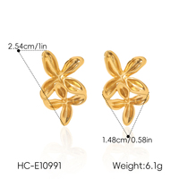 Boucles d'oreilles H&C Coastal Grandmother, fleurs tropicales, style vintage français, mat, 3D, Plumeria, clous floraux, bijoux élégants pour les vacances