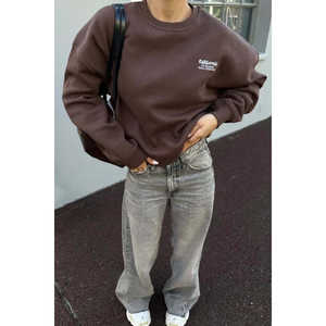 Sudadera con Capucha de Seda Marrón para Mujer con Texto Bordado en la Espalda, Diseño con Cierre de Cremallera, Sudadera de Invierno con Capucha - Product Image 2