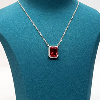 KAAN JEWELRY 925 Silber Damen rote Zirkon Anhänger Halskette, geeignet zum Verschenken oder Tragen bei Banketten.
