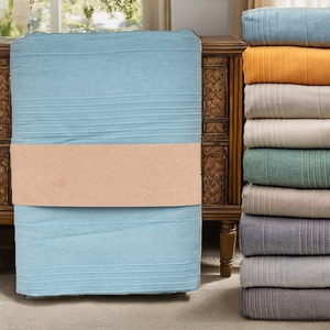 Jarapa Home 'Made Love' Manta de Verano Multiusos para Sofá, Diseño a Cuadros Blanco, Tejido Duradero de Poliéster/Algodón, Hecho a Mano en China (Azul) - Product Image 3