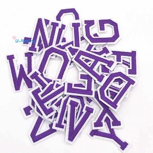 26 piezas/juego de apliques del alfabeto inglés morado de la A a la Z |   Parches Termoadhesivos <span class=keywords><strong>con</strong></span> <span class=keywords><strong>Letras</strong></span> <span class=keywords><strong>para</strong></span> Planchar, Insignias <span class=keywords><strong>para</strong></span> Ropa, Bolsos y Zapatos - Product Image 2