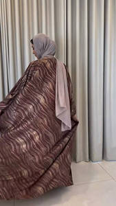 Cárdigan Loriya Moderno con Mangas Murciélago para Mujeres Musulmanas, Estilo Abaya, Moda Islámica Modesta - Product Image 3