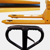 Chariot à palettes manuel robuste Cost Heavy Duty Walkie Lowes, capacité de charge 2t/3t/5t, taille des fourches 550/685mm, jaune, garantie 1 an, roues en nylon