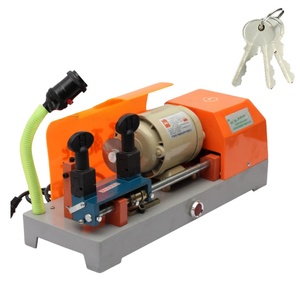 Duplicadora de Llaves Horizontal de Alta Calidad con Componente Central PLC, 1 Año de Garantía, 110V/220V, Herramienta Industrial para Cerrajeros - Product Image 1