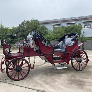 Carroza Eléctrica Clásica de Cuatro Ruedas Personalizable de Fábrica, con Toldo Rojo, para Bodas, con Capacidad para 4-6 Personas, 2 Años de Garantía - Product Image 2