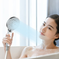 Chrome Pluie 11cm 3 Réglage de la pulvérisation Pommeau de douche ABS de haute qualité Douche de pluie de style moderne à haute pression avec support de tuyau