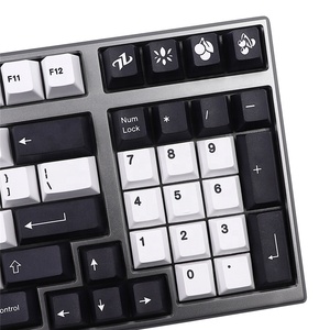 Teclas GMK Cherry V2 PBT, perfil Cherry, 135 teclas, sublimación de tinta, blanco y negro, para teclado mecánico, distribución <span class=keywords><strong>UK</strong></span>/IT/DE/US/FR/ES - Product Image 5