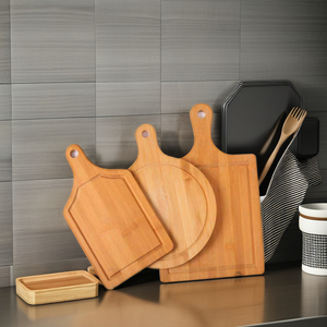 Producción de fábrica Personalización de madera Tendencia caliente Bloque de cortar de bambú barato con calidad de ranura al por mayor - Product Image 1