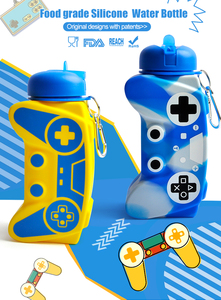 Bouteille d'eau en silicone style manette de jeu pour enfants avec corde et poignée – Design bohème écologique, bouteille de voyage 600 ml - Product Image 3