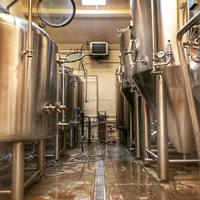 Réservoir de fermenteur conique à double enveloppe commerciale Réservoir de fermentation de bière de vin Unitank en acier inoxydable FV