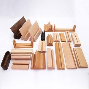 Espositore per Carte in Legno di Pino Stile Folk Art, Supporto per Etichette Prezzi, Base per Calendario, Decorazione Elegante ed Ecologica per la Casa - Product Image 1