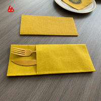 Serviettes en papier de restaurant Serviettes d'hôtel Serviettes de poche à couverts couleur or personnalisées