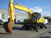 Prix d'usine KOMATCO PW180 Excavatrice sur roues 18 tonnes, type mobile sur roues, moteur, pompe et engrenages de marque supérieure, système de surveillance à distance