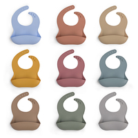 Nouveau bavoir imperméable lavable pour tout-petits Offre Spéciale bavoir en silicone écologique de qualité alimentaire pour les enfants Vente en gros