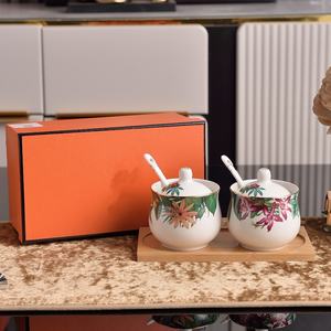 Hot luxurious ceramic seasoning containers are suitable for kitchens and restaurants - Product Image 1