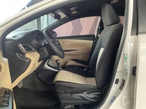 Voitures sans dommages <span class=keywords><strong>2020</strong></span> <span class=keywords><strong>Toyota</strong></span> <span class=keywords><strong>Yaris</strong></span> S SE / E Hatchback prêtes à être expédiées - Product Image 3