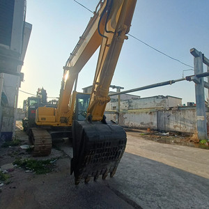 Excavatrice sur chenilles hydraulique Komatsu PC200 PC300 450 d'occasion en excellent état et à haute efficacité - Product Image 2