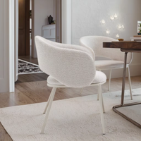 Chaise de salle à manger élégante et élégante au design européen, fauteuil de loisirs moderne à structure métallique en velours pour meubles de maison pour salle à manger