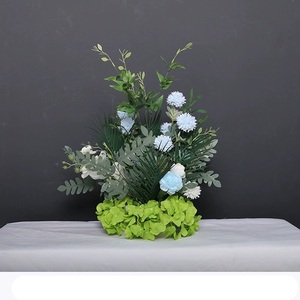 ต้นคริสมาสต์เทียมพร้อมดอกไม้ดอกไม้ประดิษฐ์นำเข้าจากประเทศจีน - Product Image 2