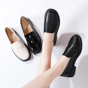 Chaussures plates décontractées pour femmes, couleur unie, été <span class=keywords><strong>2022</strong></span>, noires, respirantes, chaussures habillées, grandes tailles, chaussures fermées pour femmes - Product Image 4