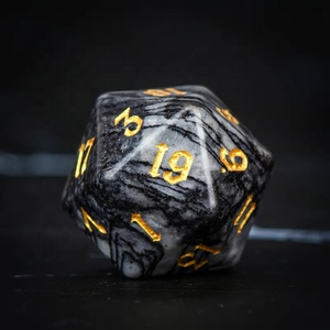 ลูกเต๋าหินตาข่ายสีดำสำหรับเกมกระดาน RPG ของขวัญปีใหม่ตามสั่ง - Product Image 2