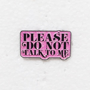 ผู้ผลิตขายส่ง ไม่มีขั้นต่ำ  เข็มกลัดเคลือบทองโบราณแบบมีกลิตเตอร์โลหะ  เข็มกลัดเคลือบอะนาเมลลายการ์ตูน  เข็มกลัดติดเสื้อแบบแข็งและแบบอ่อน  รับทำตามสั่ง - Product Image 6