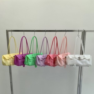 Bolso de Hombro de PVC para Mujer con Dos Correas, Estilo Coreano, Color Caramelo, Cierre de Hilo, <span class=keywords><strong>Moda</strong></span> Urbana, Primavera Verano - Product Image 4