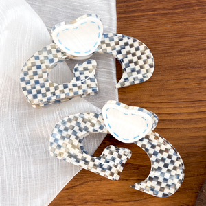 Pinzas para el pelo de acetato cuadrado de 9cm de diseño creativo, pinzas para el pelo huecas en forma de corazón, accesorios para el cabello - Product Image 1