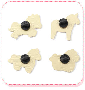 هدية رأس السنة الصينية 2026، دبوس شعار 'النجاح عند الوصول' على شكل رأس حصان، مصنوع من السبائك مع مينا ناعمة، دبوس يُثبت على البدلة - Product Image 2