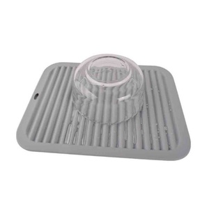 30 X 23 cm Collapsible Silicone Drain Pad for Kitchen Counter Drying Mat <b>Trivet</b> Mat for Kitchen Tray Draining Board Mat - Product Image 1