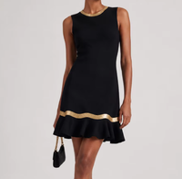 Robe noire sans manches à col rond et ourlet court à volants, avec accent ruban doré métallique – Nouvelle collection été 2026, best-seller