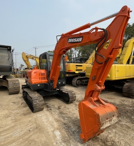 Excavatrice Doosan DX60 d'occasion, excavatrice agricole de 6 tonnes - Product Image 2