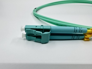 Customized 2.0mm MM Multi-Mode Fiber LC/UPC To FC/UPC Duplex <strong>Optical</strong> Patch Cord For FTTX Datacenter OM1 OM2 OM3 OM4 OM5 - Product Image 4