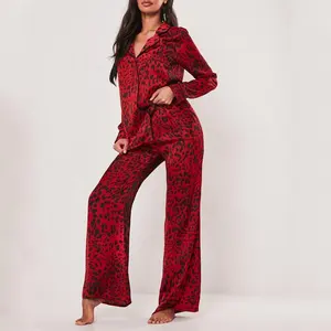 Herfst Lente Dames Sexy Hot Nachtkleding Tweedelige Kleding Set Custom Vrouwen Mode Rood Satijn Zijde Luipaard Print Pyjama