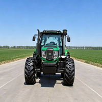 Tracteur agricole 4x4 de grande puissance avec chargeur frontal assorti