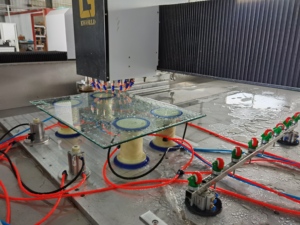 ศูนย์ขัดขอบและเจาะกระจก CNC ระดับมืออาชีพ สำหรับแผงตู้ขายปลีก ชั้นวางกระจก ขัดผิวและขัดเงา - Product Image 3