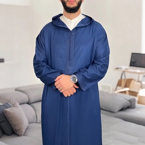 Vêtement nord-africain polyvalent largement porté dans toute la région Maroc <span class=keywords><strong>Djellaba</strong></span> traditionnel à capuche - Product Image 1