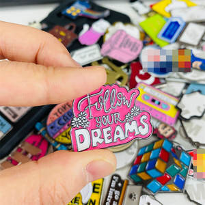 Oferta Especial: Pin Metálico 3M Personalizado con Emblema de la UE, Reino Unido, EE. UU., Adhesivo de Esmalte Suave para Carcasa de Teléfono Móvil, Emblema Personalizado - Product Image 6