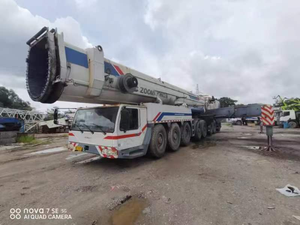 Grúa sobre Camión Zoomlion de 500 Toneladas de Segunda Mano en Buenas Condiciones, Máquina de Construcción Usada en Venta - Product Image 3