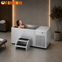 Baignoire à glace en acier inoxydable de conception moderne avec refroidisseur intégré pour la récupération sportive
